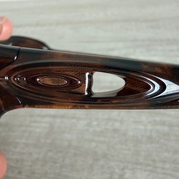 Oakley Urgency OO9158-14 Tortoise/Brown Frame Polarized W/ Case Women Sunglasses - Picture 9 of 16